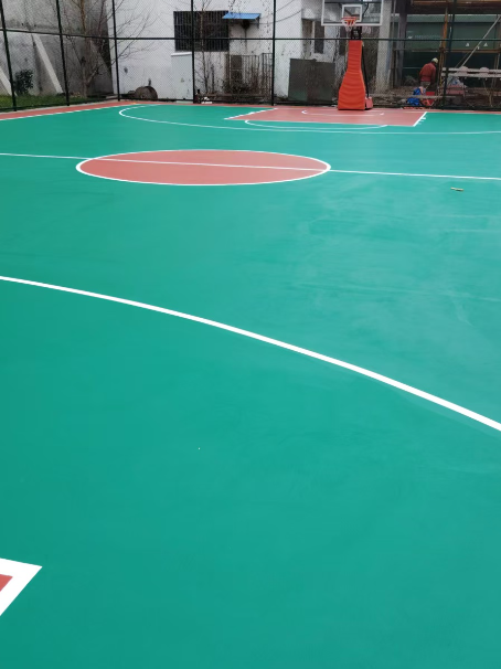 射阳 球场长期使用易出现地面开裂